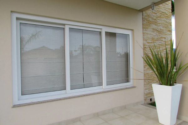 Janela de Correr 3 Folhas